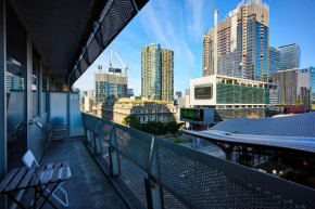 Collins Street Chic Your Stylish Getaway